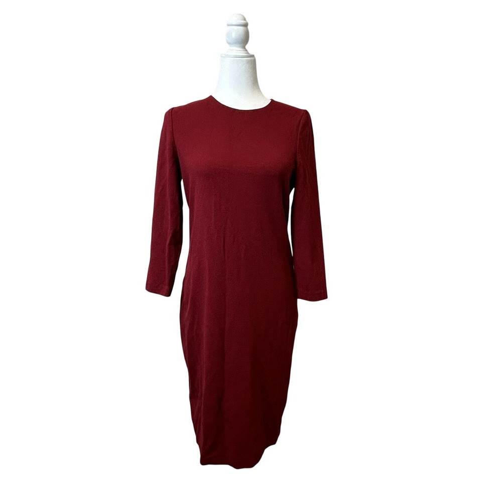 Vince 3/4 Sleeve Red Crepe Sheath‎ Dress Size Medium CareerCore Minimalist